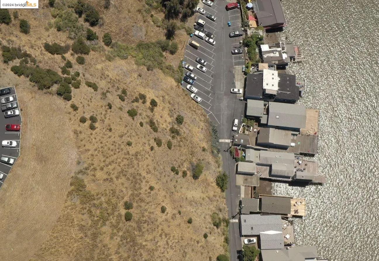 199 Sandy Beach Road Vallejo, CA 94590 - Photo 4 of 13