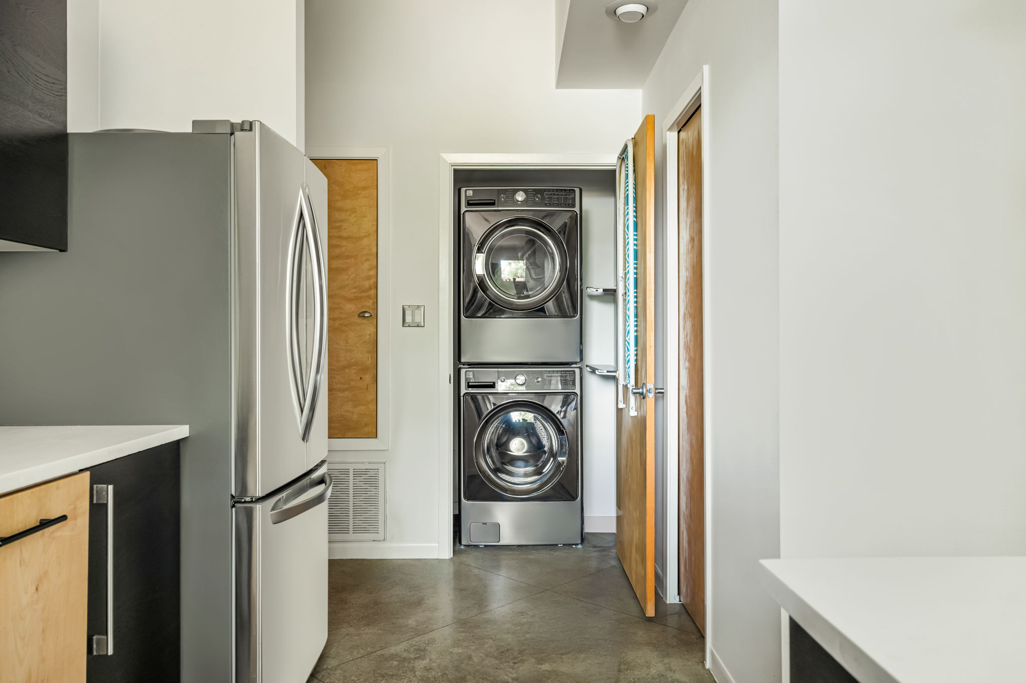 2202 Garden Street, Unit B Austin, TX 78702 - Photo 11 of 29 Laundry closet on first floor