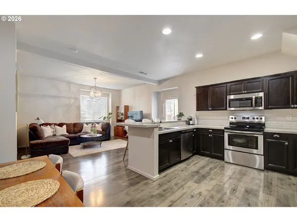$399,000 | 2398 Southeast Palmquist Road, Gresham, OR 97080