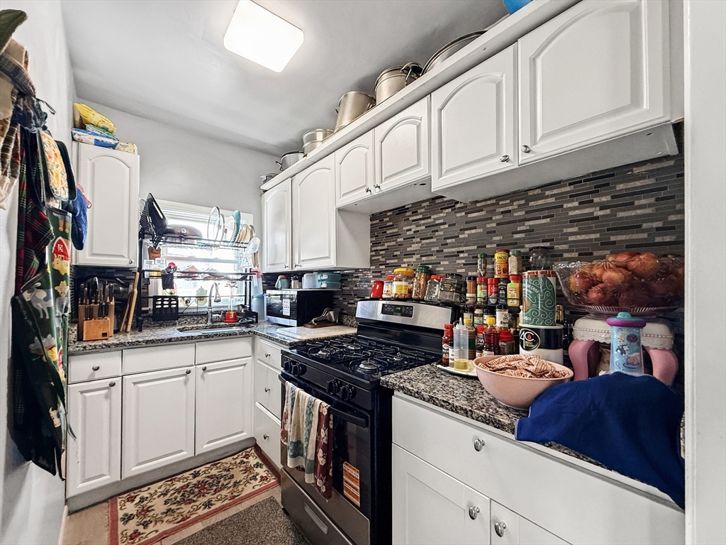 199 Franklin Street Fall River, MA 02720 - Photo 5 of 42