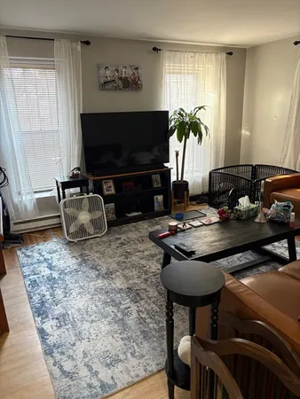 $2,750 | 90 St Botolph Street, Unit 1, Boston, MA 02116