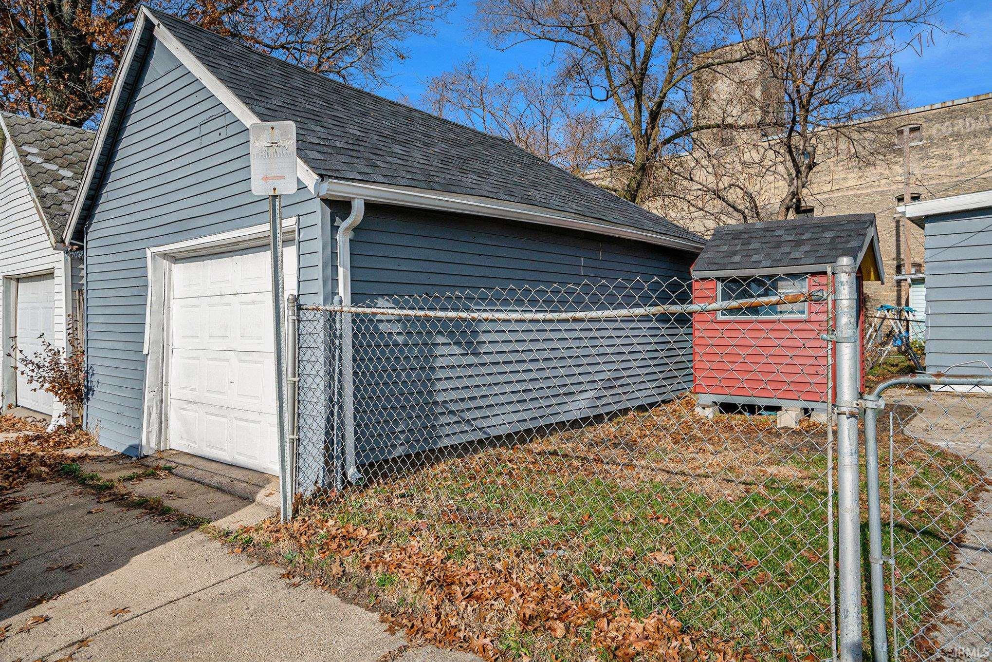 201 College Street South Bend, IN 46628 - Photo 24 of 27