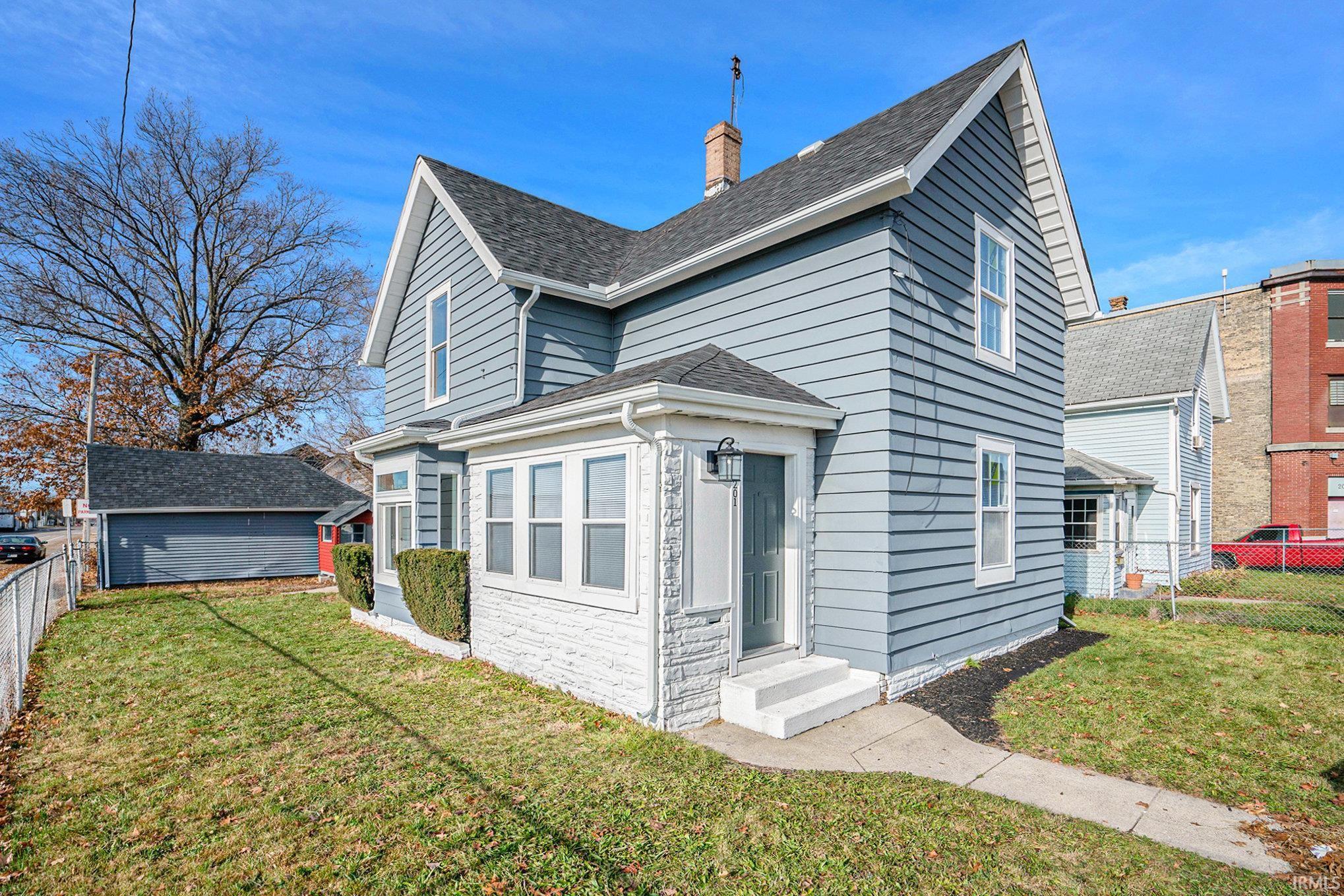 201 College Street South Bend, IN 46628 - Photo 3 of 27