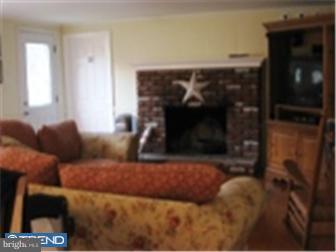 58 East Robin Road Southampton, PA 18966 - Photo 6 of 12 Family Room