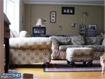 58 East Robin Road Southampton, PA 18966 - Photo 8 of 12 Living Room