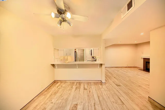 $515,000 | 510 Canyon Oaks Drive, Unit C, Oakland, CA 94605