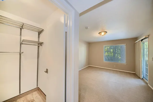 $515,000 | 510 Canyon Oaks Drive, Unit C, Oakland, CA 94605