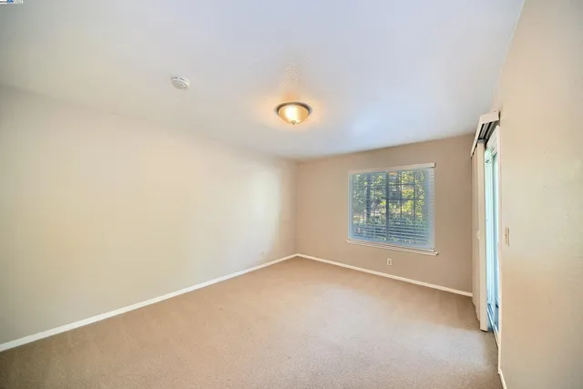 $515,000 | 510 Canyon Oaks Drive, Unit C, Oakland, CA 94605