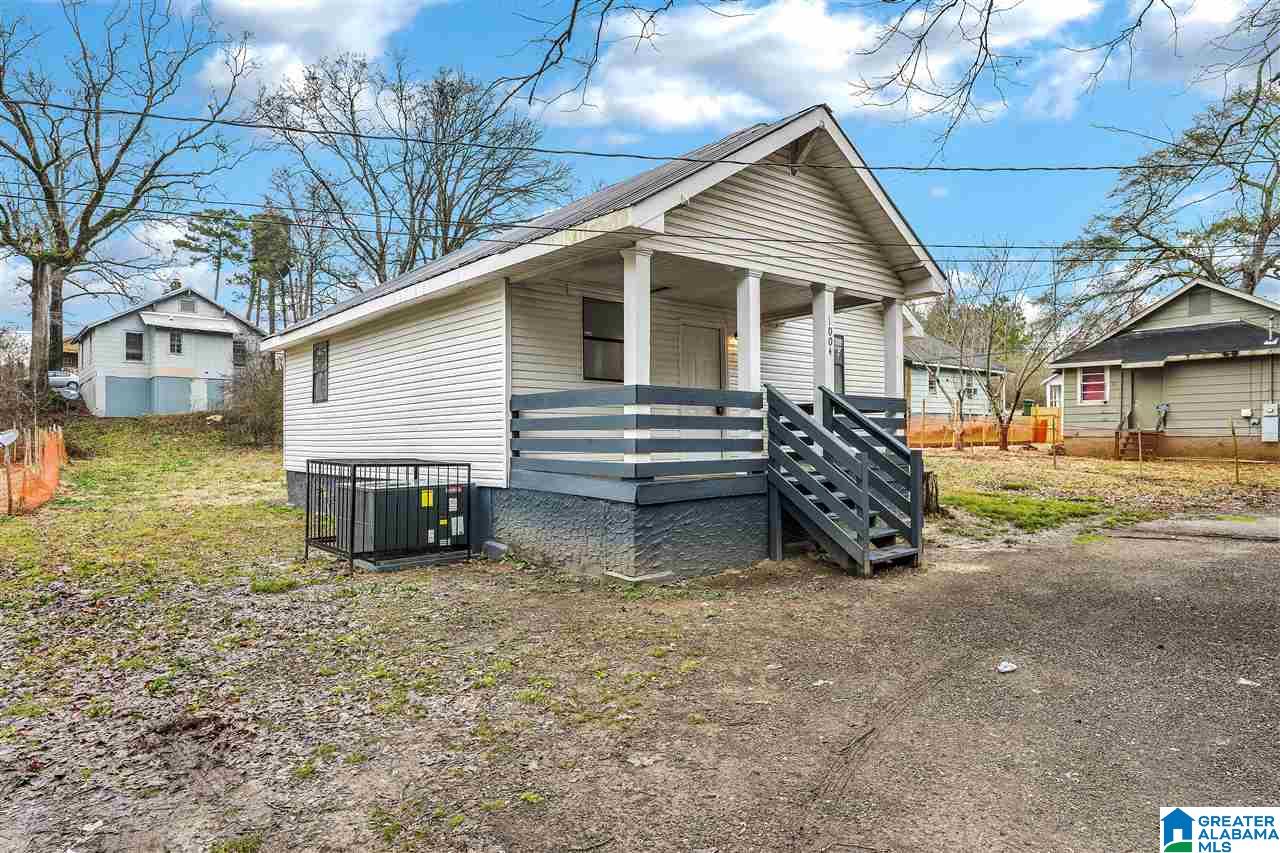 1004 E Street Jasper, AL 35501 - Photo 1 of 8