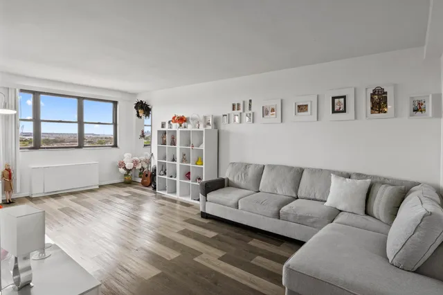 $259,000 | 1225 John F. Kennedy Boulevard, Unit 12J, Bayonne, NJ 07002