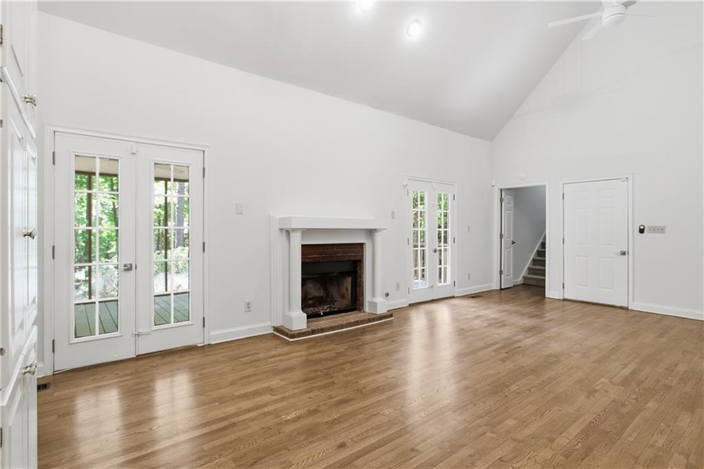 86 Lancaster Way Newnan, GA 30263 - Photo 2 of 37