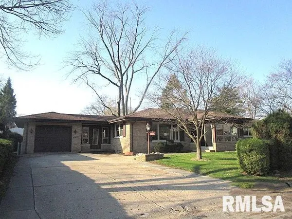 $75,000 | 1002 Cambridge Court, Pekin, IL 61554