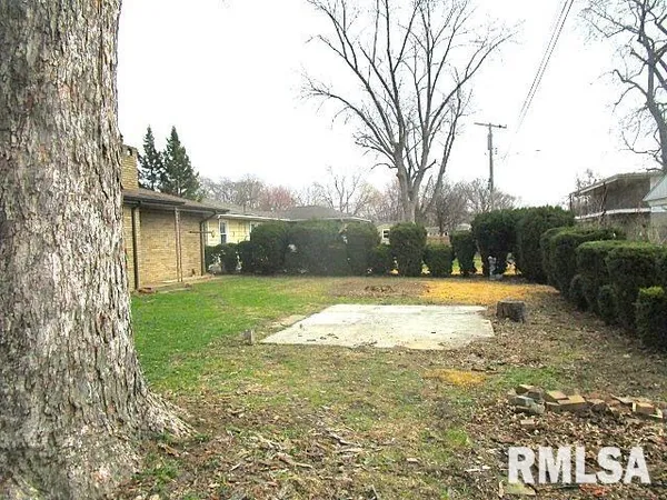 $75,000 | 1002 Cambridge Court, Pekin, IL 61554