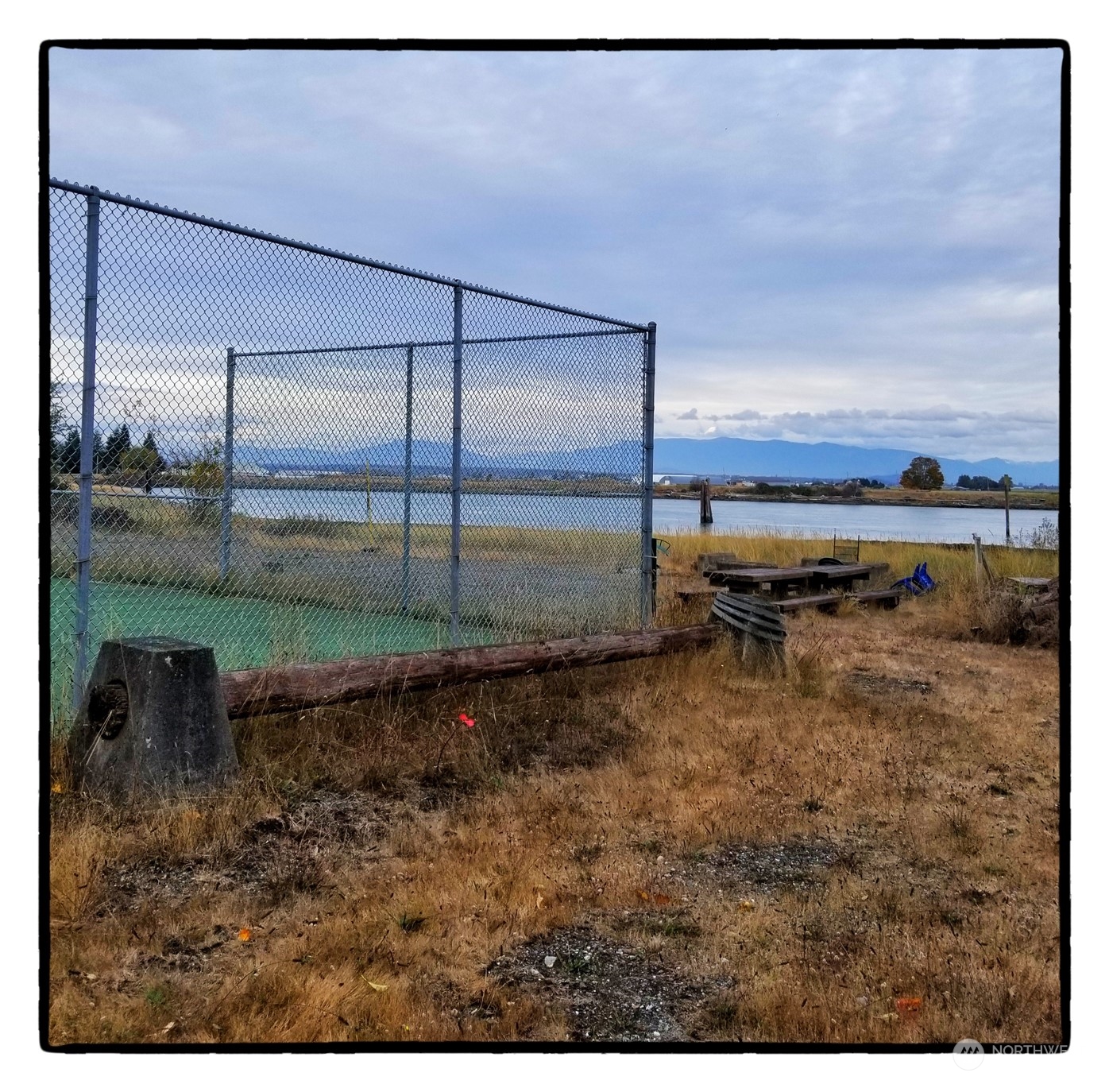 11215 Sahalie Road La Conner, WA 98257 - Photo 12 of 18 Gallery Image 12