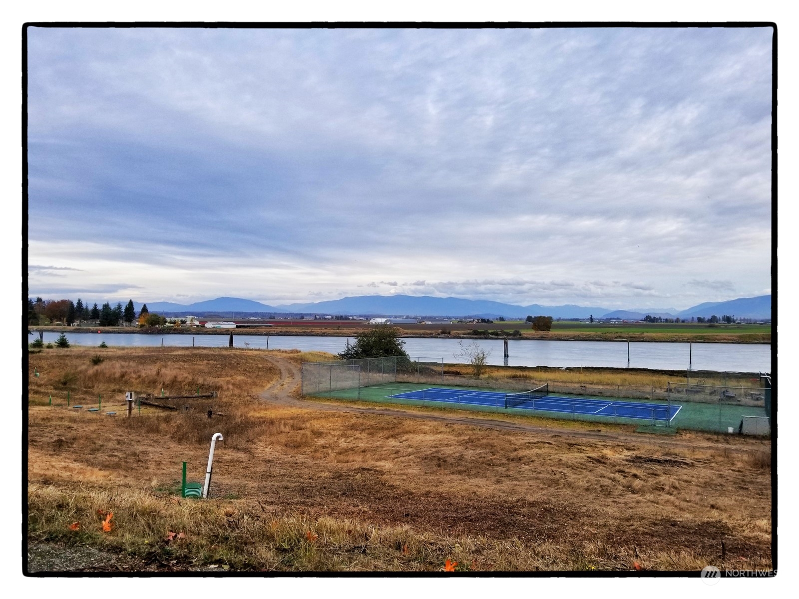 11215 Sahalie Road La Conner, WA 98257 - Photo 13 of 18 Gallery Image 13