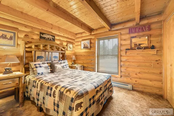 $729,900 | 4195 2 Top Road, Island Park, ID 83429