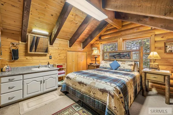 $729,900 | 4195 2 Top Road, Island Park, ID 83429