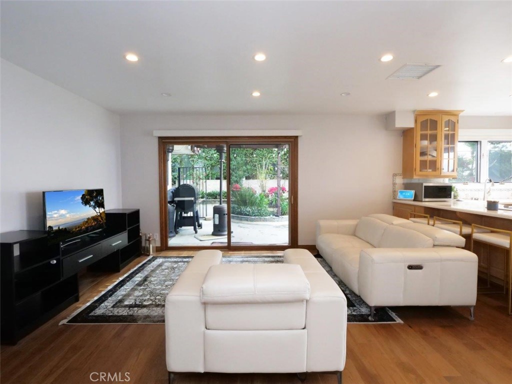 28709 Rothrock Drive Rancho Palos Verdes, CA 90275 - Photo 12 of 38 Family Room