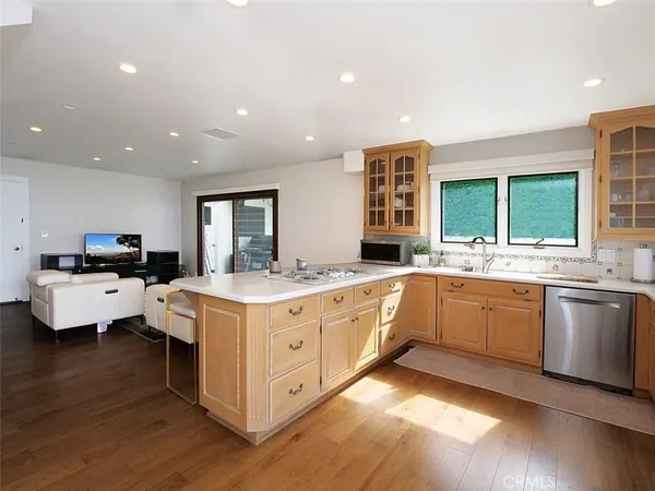 $2,075,000 | 28709 Rothrock Drive, Rancho Palos Verdes, CA 90275