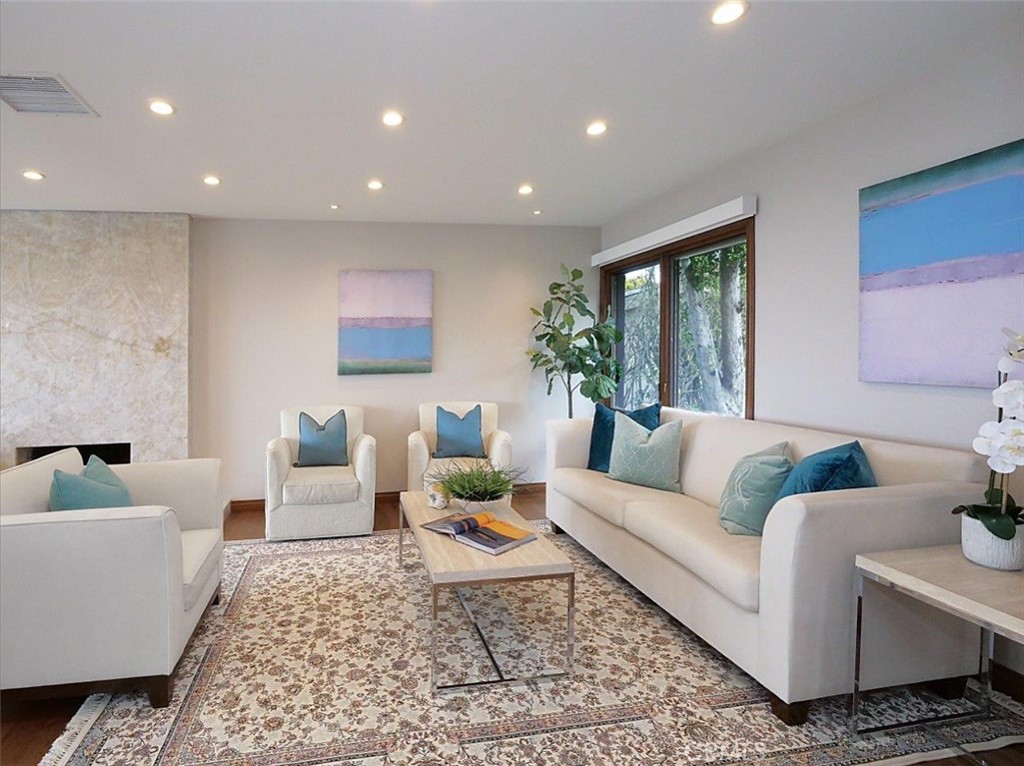 28709 Rothrock Drive Rancho Palos Verdes, CA 90275 - Photo 10 of 38 Living Room