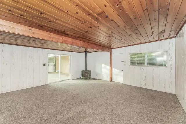 $365,000 | 422 North Pine Street, Madera, CA 93637