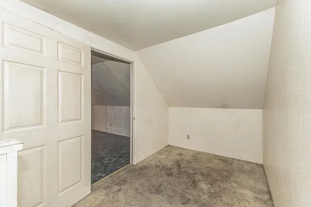 $365,000 | 422 North Pine Street, Madera, CA 93637