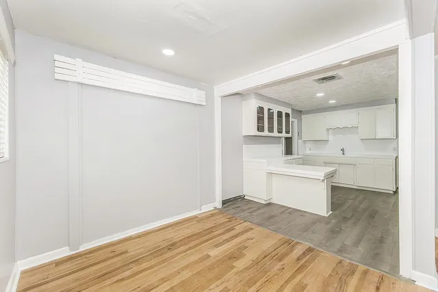 $365,000 | 422 North Pine Street, Madera, CA 93637