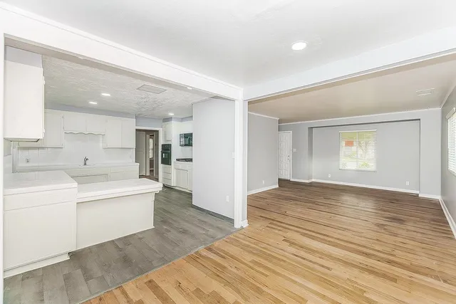 $365,000 | 422 North Pine Street, Madera, CA 93637