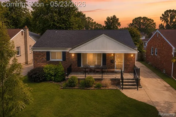 $200,000 | 15606 Richmond Street, Southgate, MI 48195
