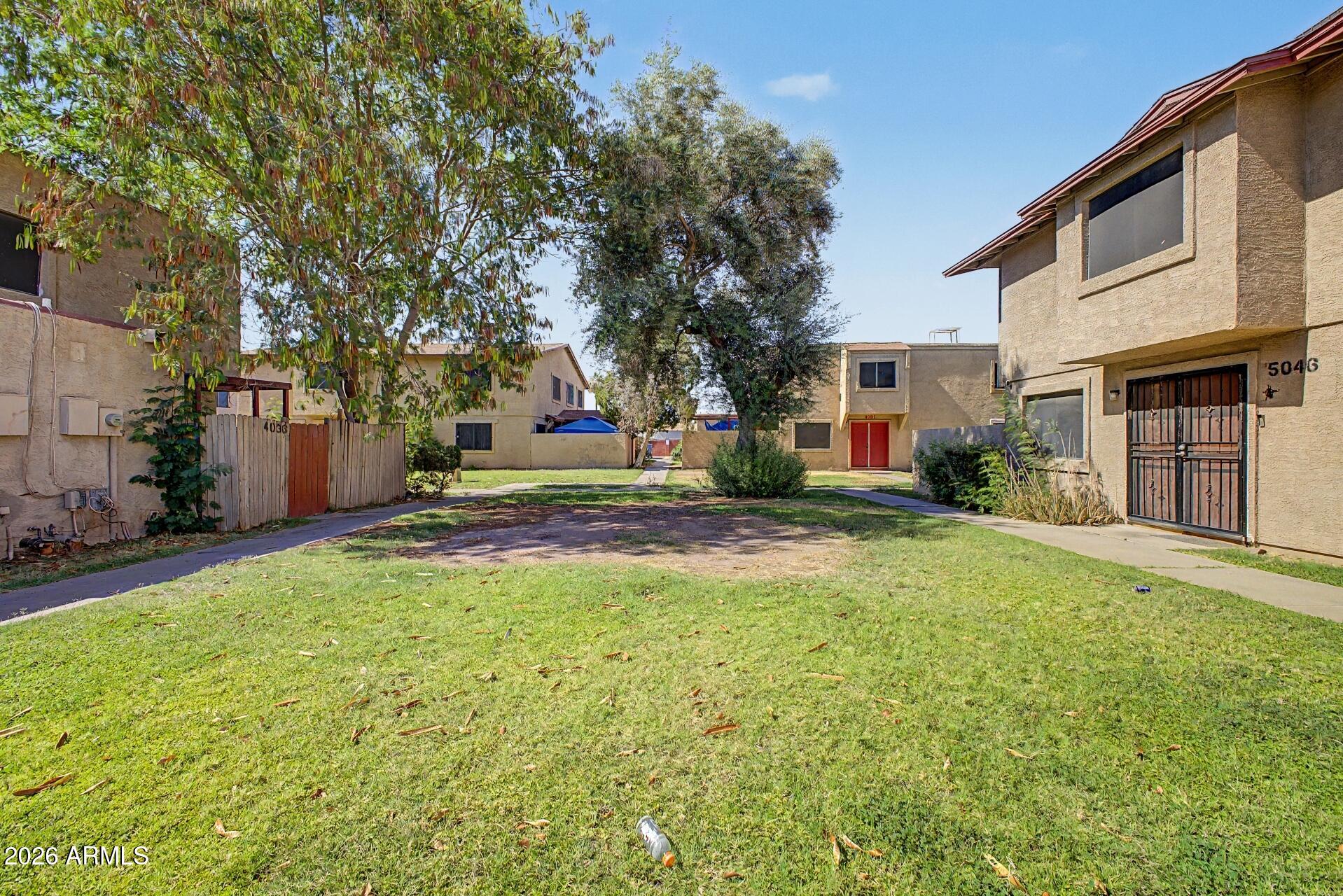 4107 West Wonderview Road Phoenix, AZ 85019 - Photo 33 of 37