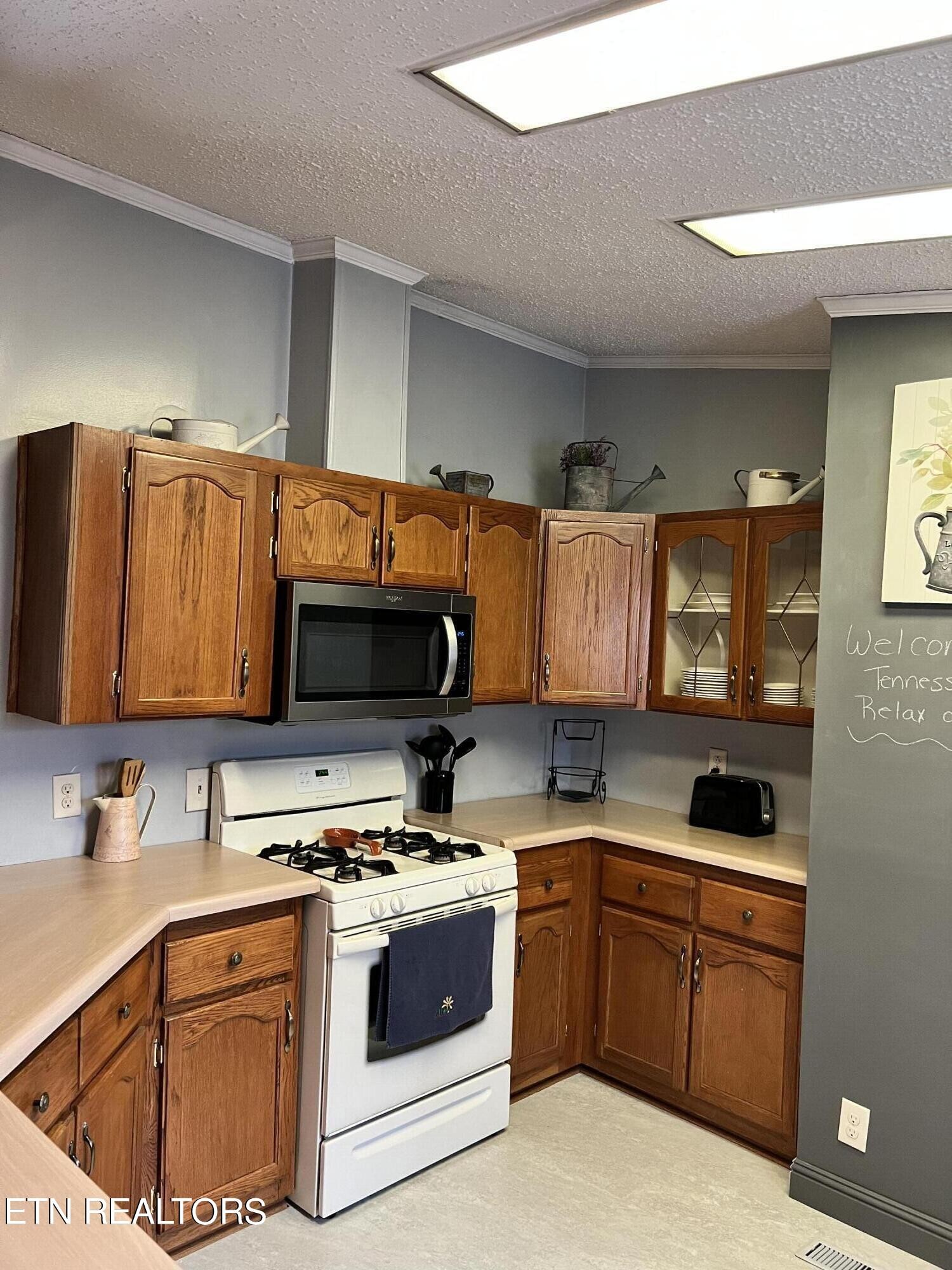 3287 Williams Creek Road Oneida, TN 37841 - Photo 9 of 23