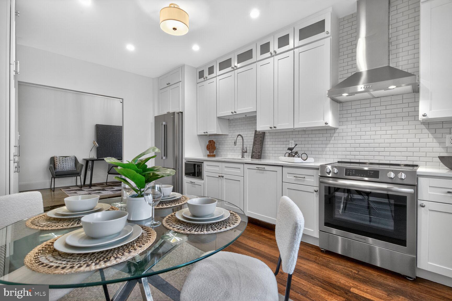 3426 16th Street Northwest, Unit 604 Washington, DC 20010 - Photo 22 of 65 Airy and Bright From All Angles