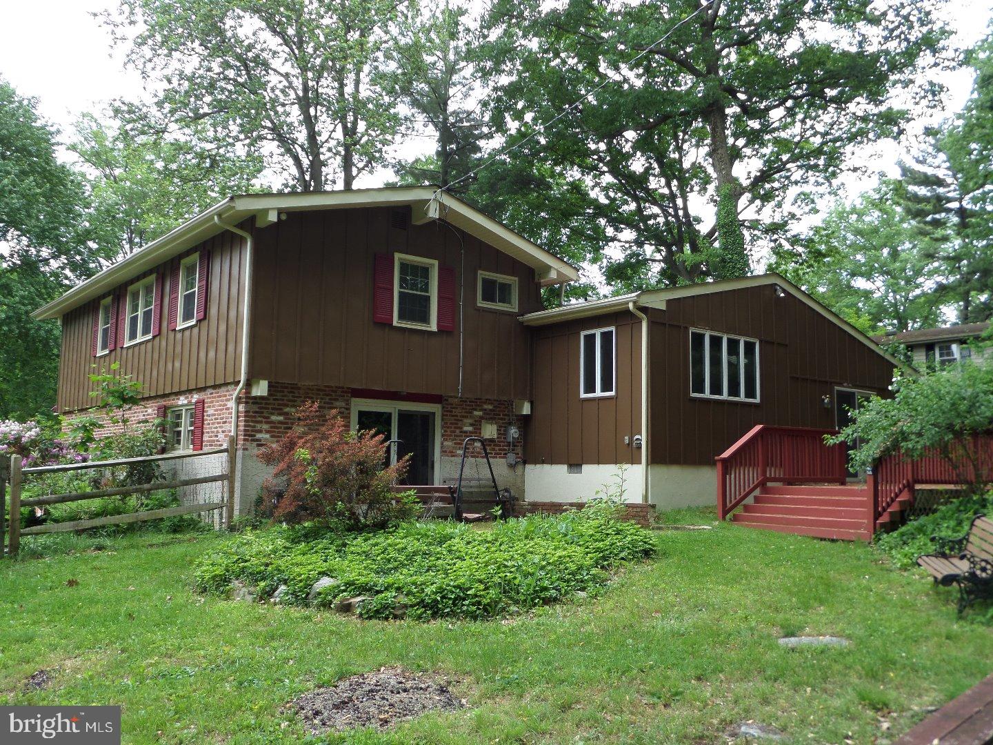2550 Martin Road Willow Grove, PA 19090 - Photo 22 of 25 Exterior Back