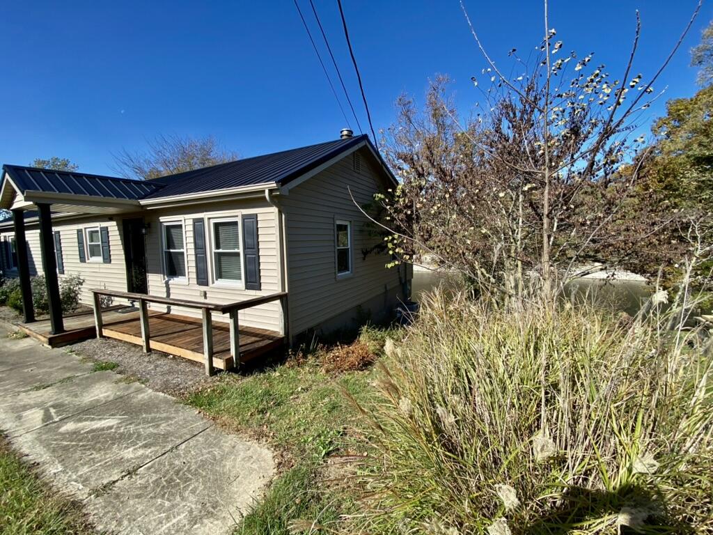 2000 Wells Landing Road Danville, KY 40422 - Photo 9 of 81 A880FF09-AB3D-48EE-B707-1FA452A18AFC_1_1