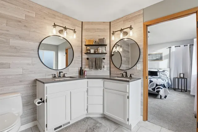 $575,000 | 904 East Ballard Road, Colbert, WA 99005