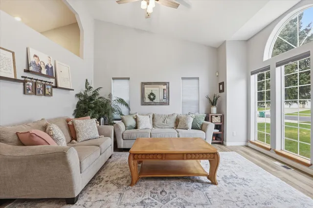 $575,000 | 904 East Ballard Road, Colbert, WA 99005