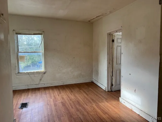 $100,000 | 144 Canal Street, Lenox, NY 13032