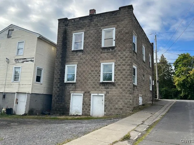 $100,000 | 144 Canal Street, Lenox, NY 13032