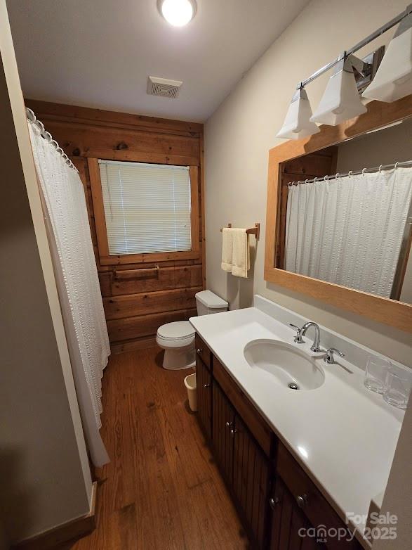 979 Wagon Road, Unit 68 Warrensville, NC 28693 - Photo 21 of 40 a bathroom with a sink and a mirror