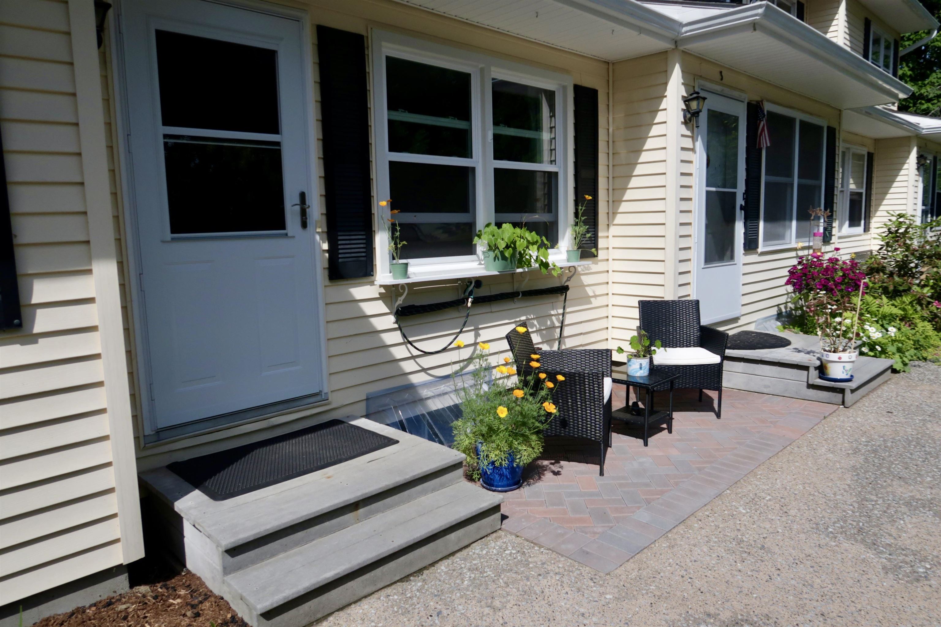 40 George Street, Unit 2 Montpelier, VT 05602 - Photo 2 of 35