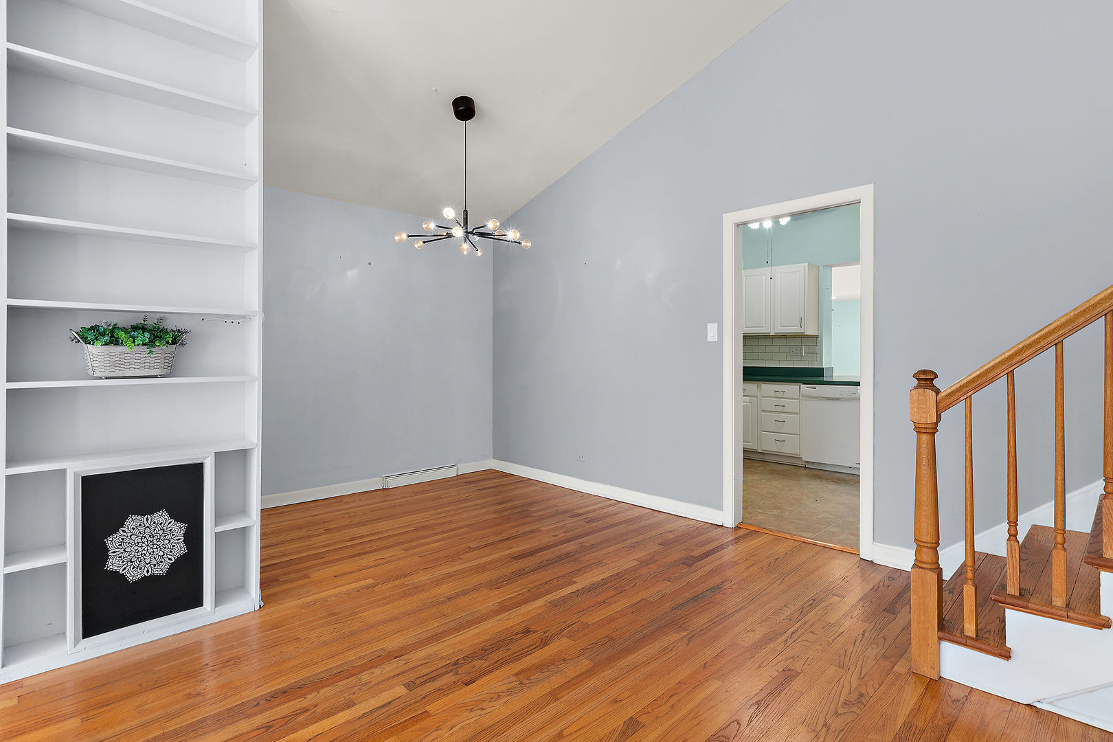 742 Pine Street Deerfield, IL 60015 - Photo 4 of 19