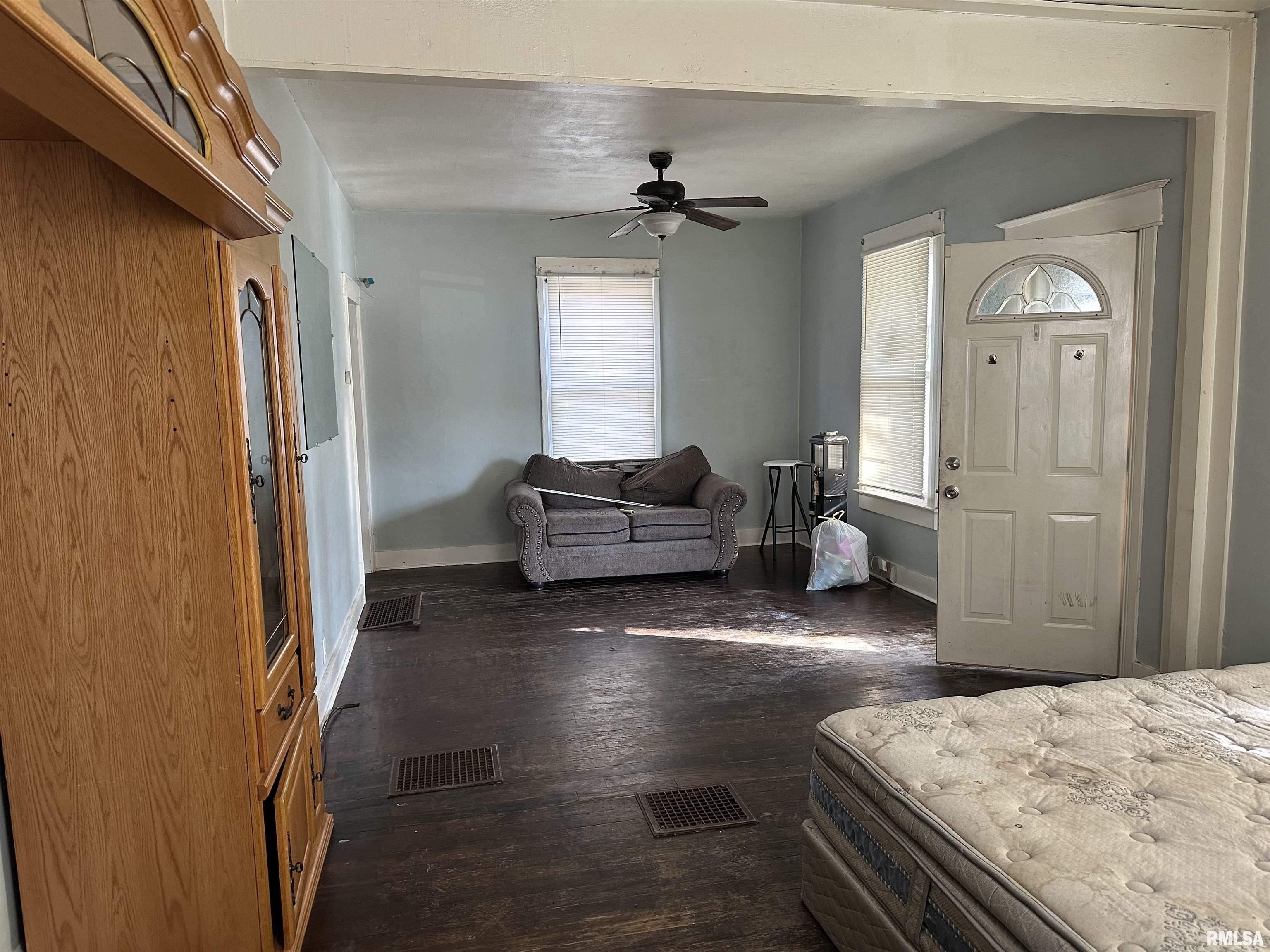 1037 North Wesley Street Springfield, IL 62702 - Photo 6 of 23