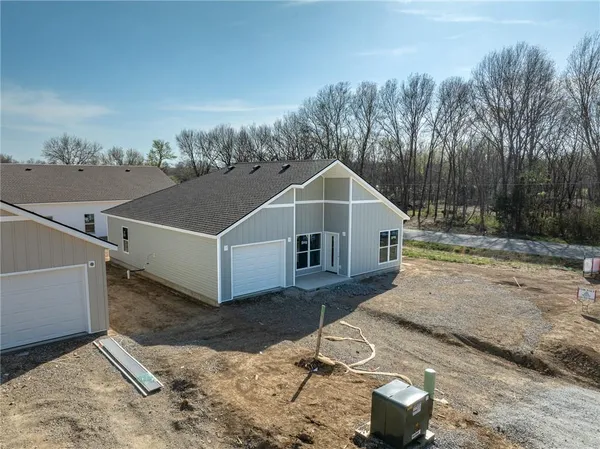 $234,000 | 1505 Ashton Way, Pittsburg, KS 66762