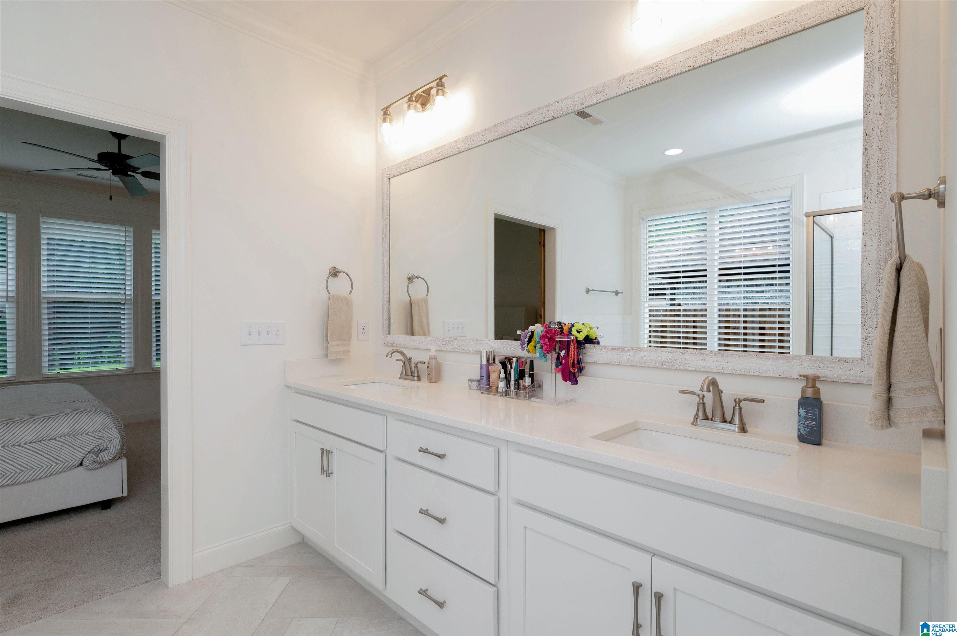 325 Kinross Cove Pelham, AL 35124 - Photo 29 of 48