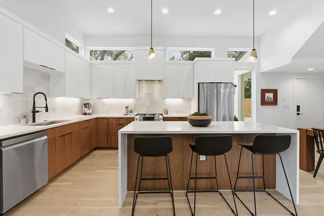 $685,000 | 610 Amesbury Lane, Unit A, Austin, TX 78752