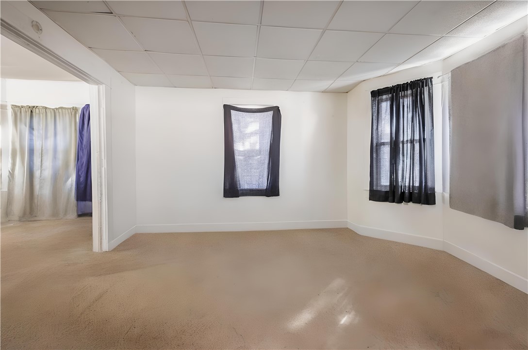 564 Thurston Road Rochester, NY 14619 - Photo 11 of 23