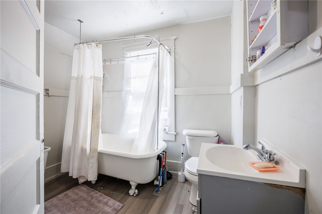 564 Thurston Road Rochester, NY 14619 - Photo 8 of 23