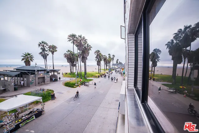 $5,950 | 8 Brooks Avenue, Unit 6, Venice, CA 90291