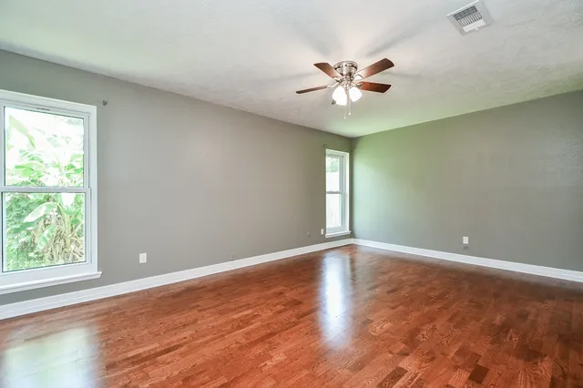 $1,900 | 10426 Alcott Drive, Houston, TX 77043