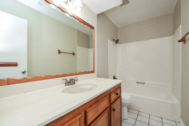 $1,900 | 10426 Alcott Drive, Houston, TX 77043